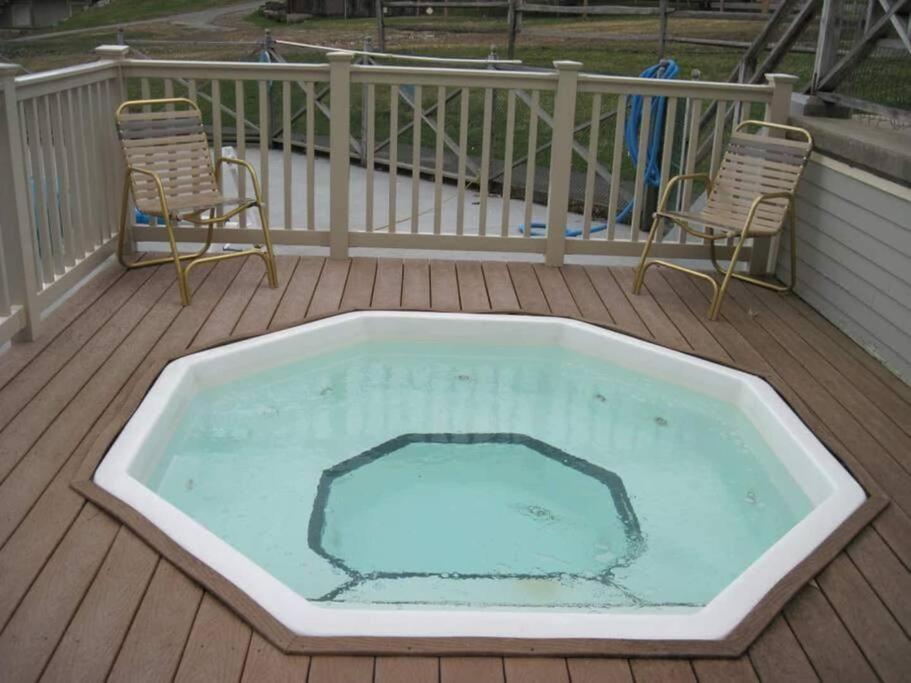 Unique Yeti-Theme Ski On Off Suite Jiminy-Sleeps 4 Hancock Exterior photo